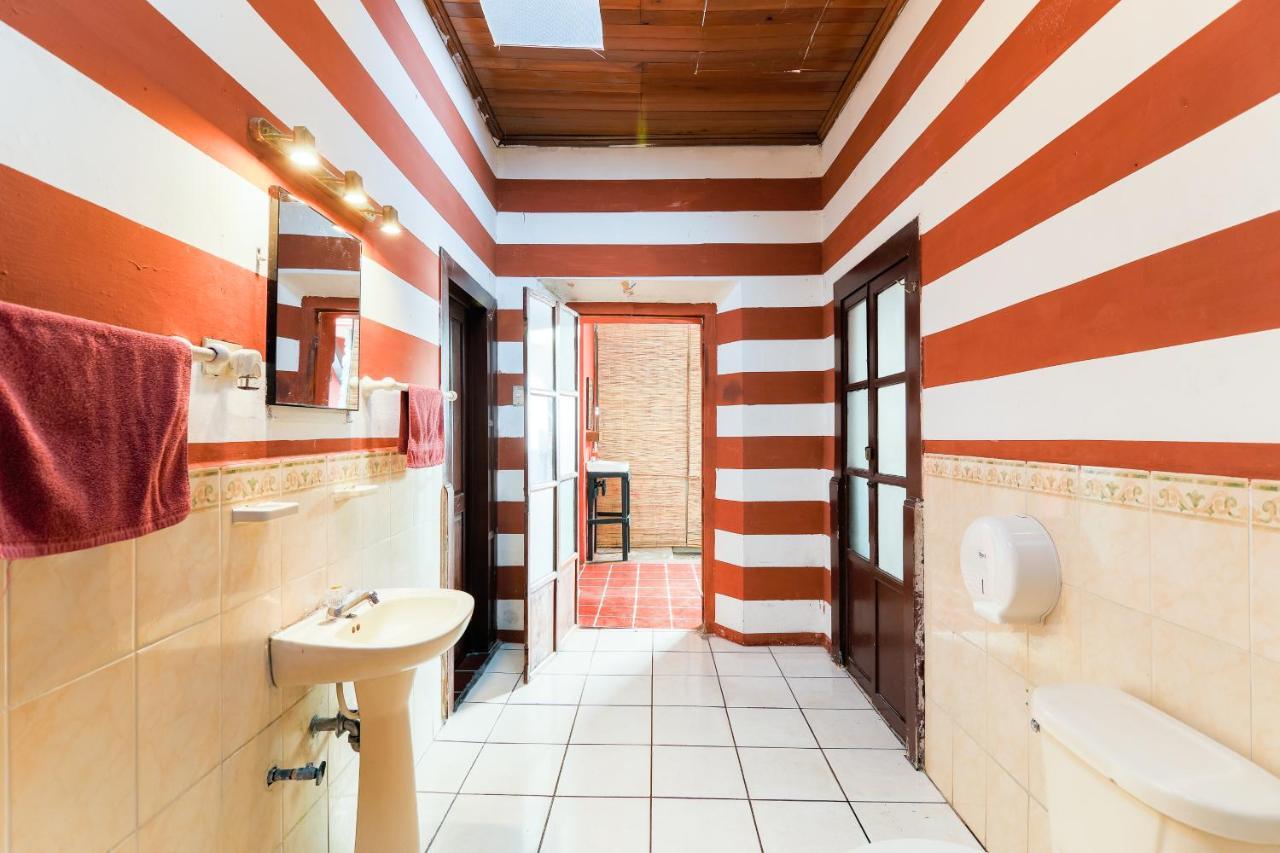 Capsule Hostel Guatemala City Exterior photo